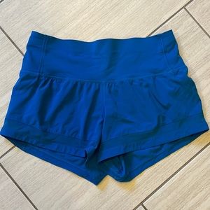 Lululemon shorts size 6
